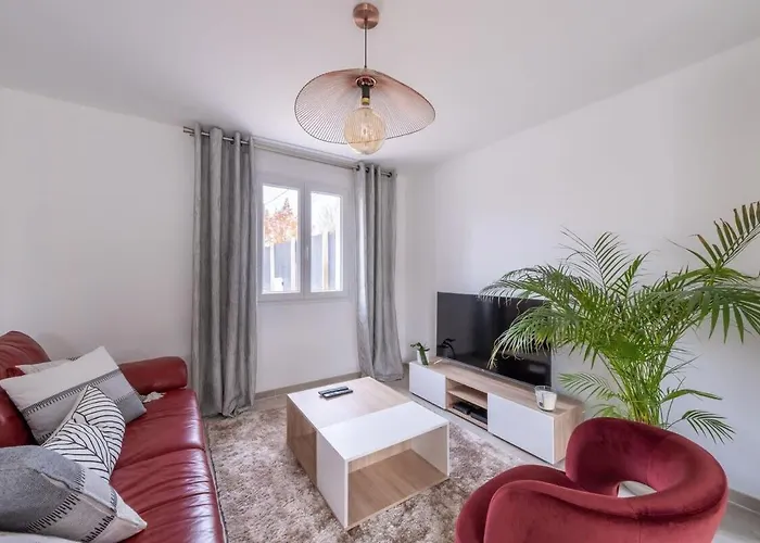 Maison de Charme Proche Disney - HÔTE BNB